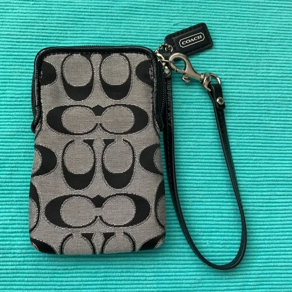 NWOT Coach Black Signature Jacquard Small Zip Top Card Holder Wristlet - Picture 2 of 7